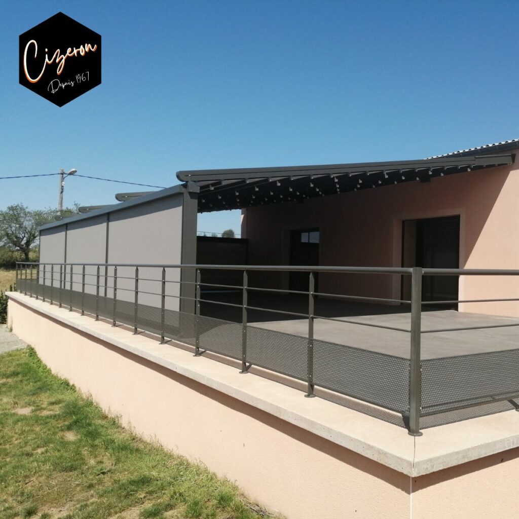 Garde corps ajouré coloris gris